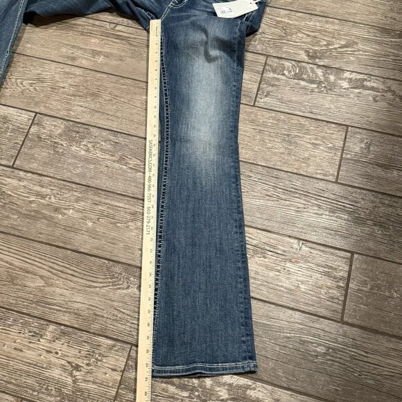 Miss Me Jeans 28x34 Women Mid Rise Boot Horseshoe Dream Catch Embroidered Pocket - Picture 9 of 9